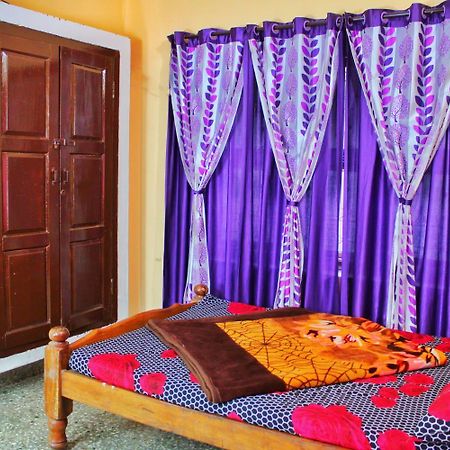 Royal Palm Homestay Мадикери Екстериор снимка