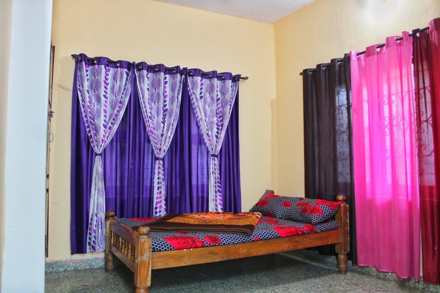 Royal Palm Homestay Мадикери Екстериор снимка